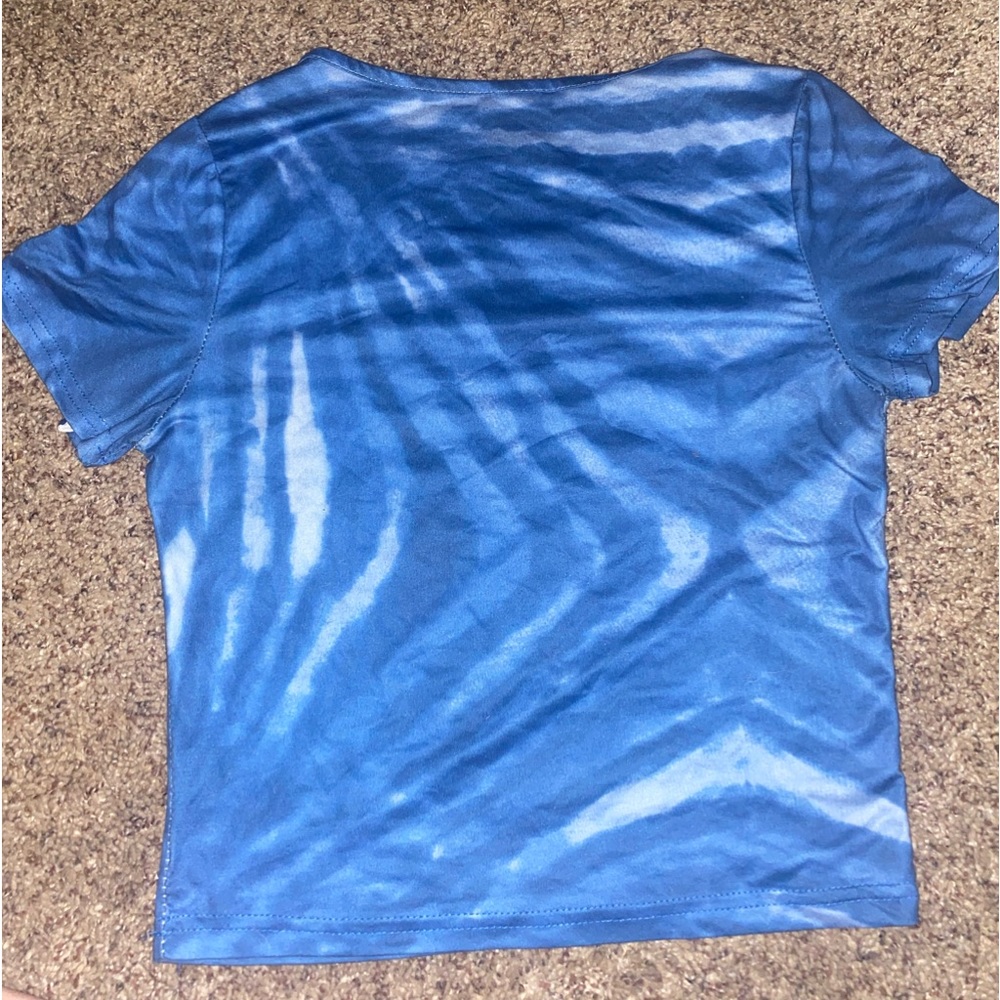 Cropped tie dye tee blue and white